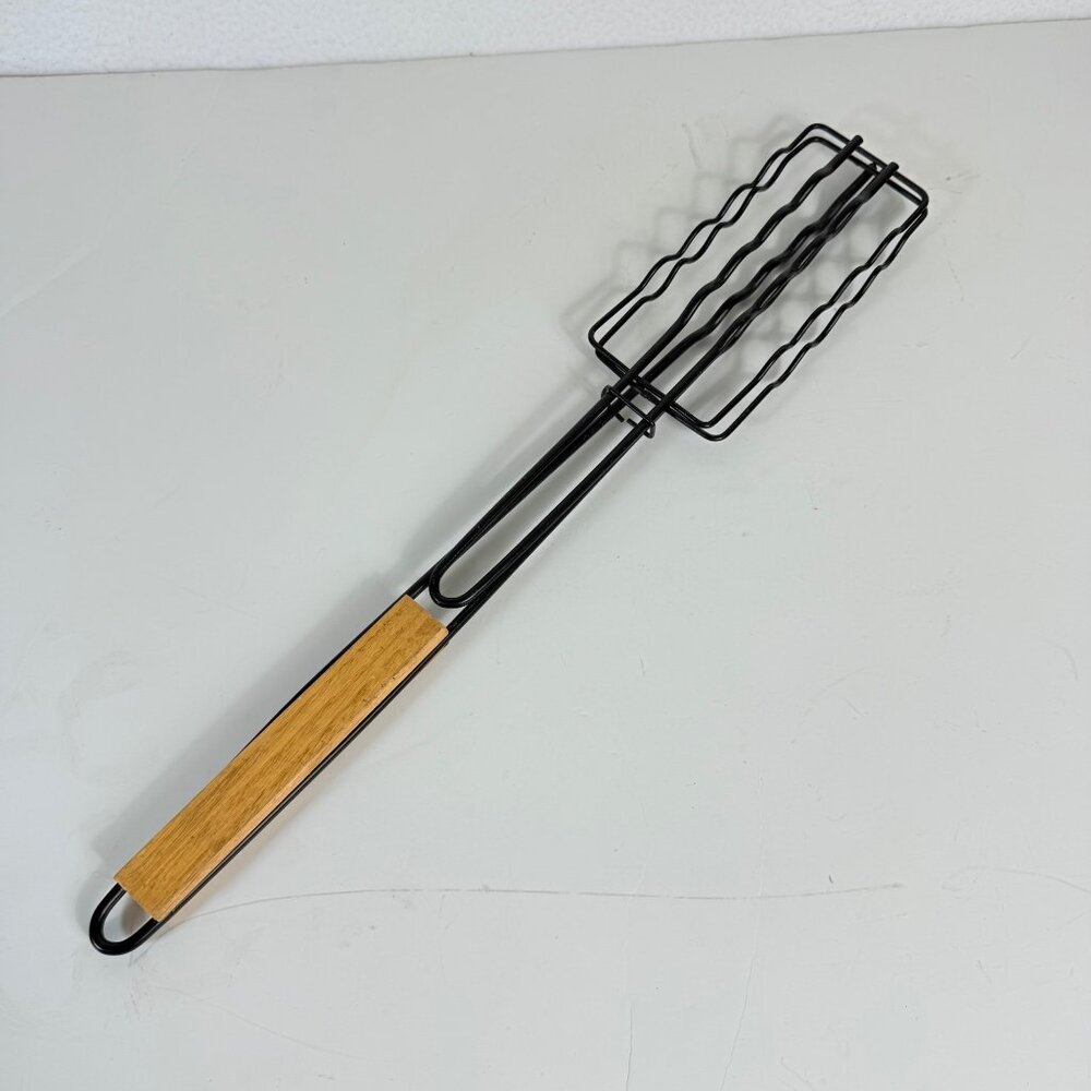 Bbq Grilling Basket Tool Sausage Hot Dog Barbecue Wood Handle Camping Fire Pit